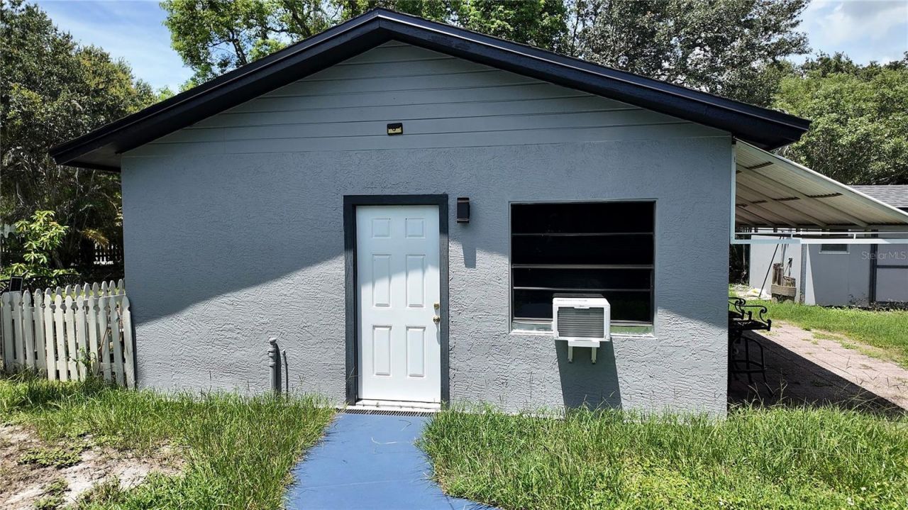 1055 Holden Avenue , Orlando, FL 32839 Photo