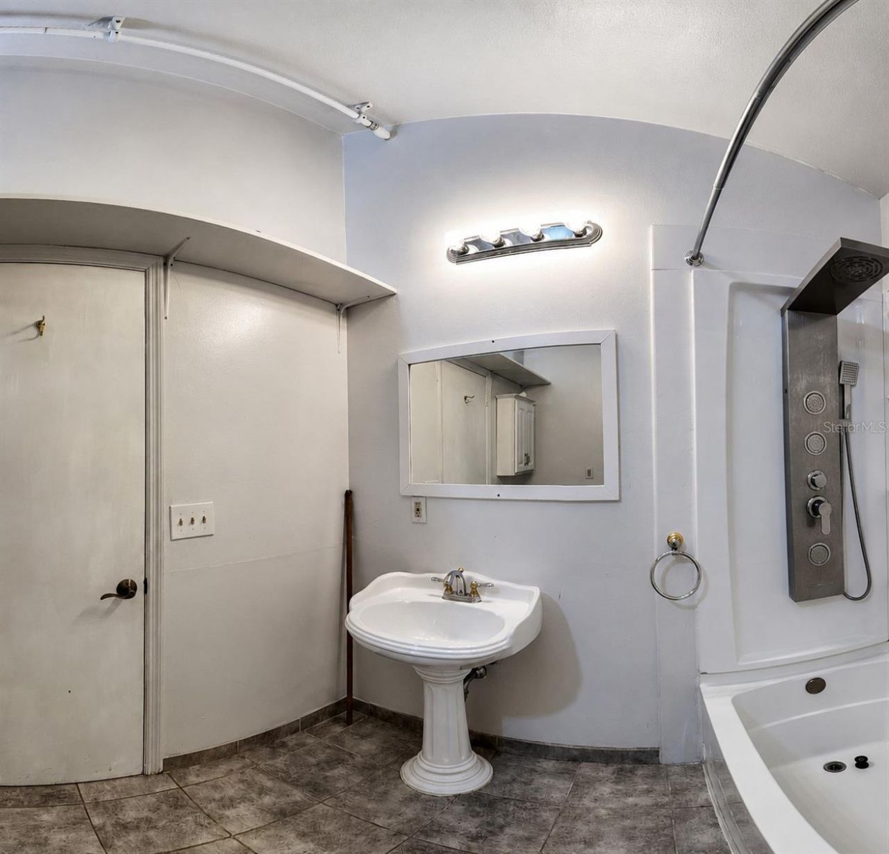 1055 Holden Avenue , Orlando, FL 32839 Photo