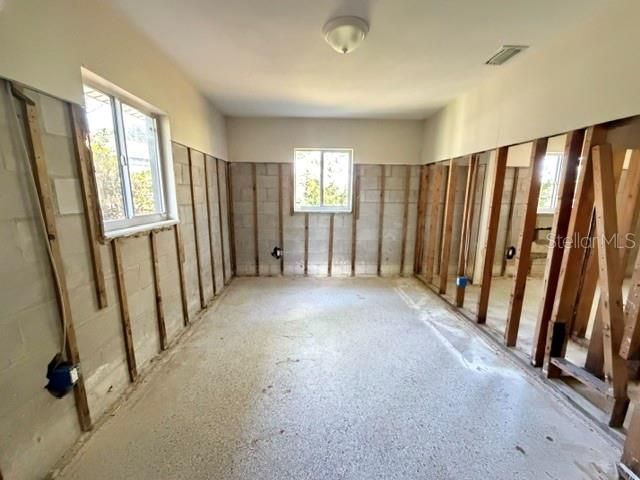 401 Patica Road Ne, Saint Petersburg, FL 33702 Photo