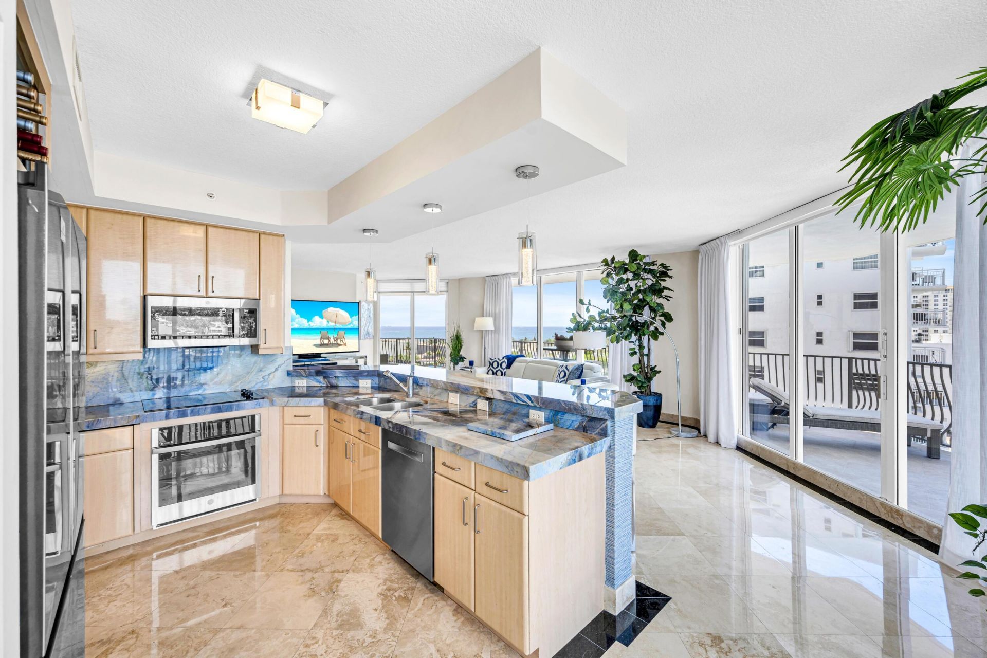 100 S Birch Road, Unit 806B, Fort Lauderdale, FL 33316 Photo