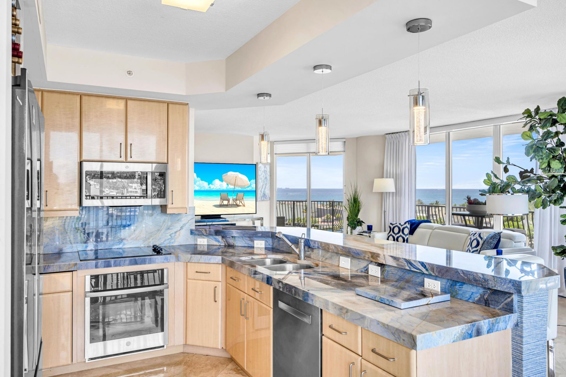 100 S Birch Road, Unit 806B, Fort Lauderdale, FL 33316 Photo