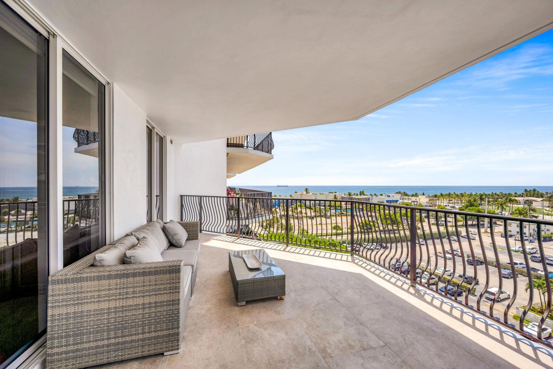 100 S Birch Road, Unit 806B, Fort Lauderdale, FL 33316 Photo