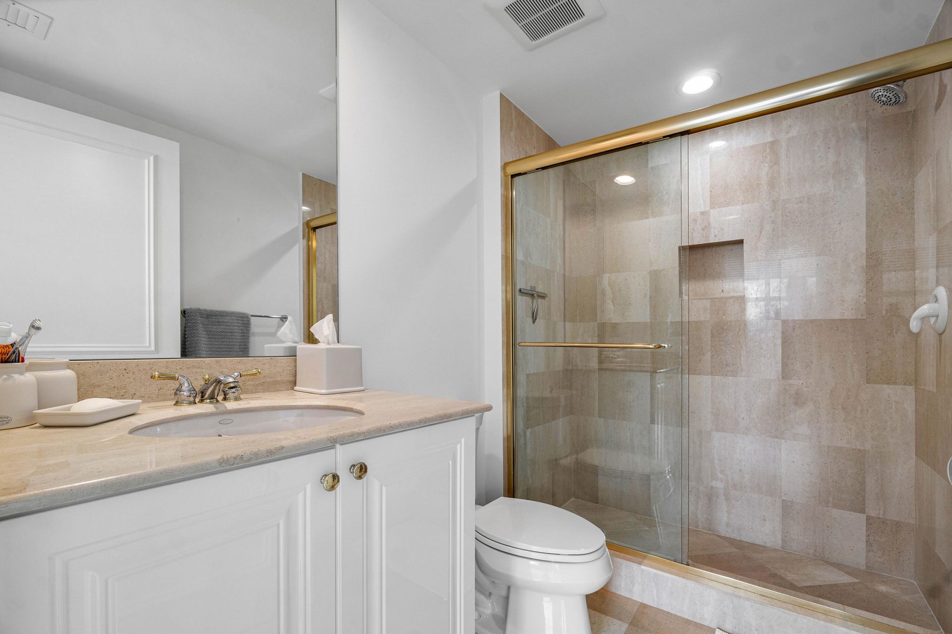 3740 S Ocean Boulevard, Unit 407, Highland Beach, FL 33487 Photo