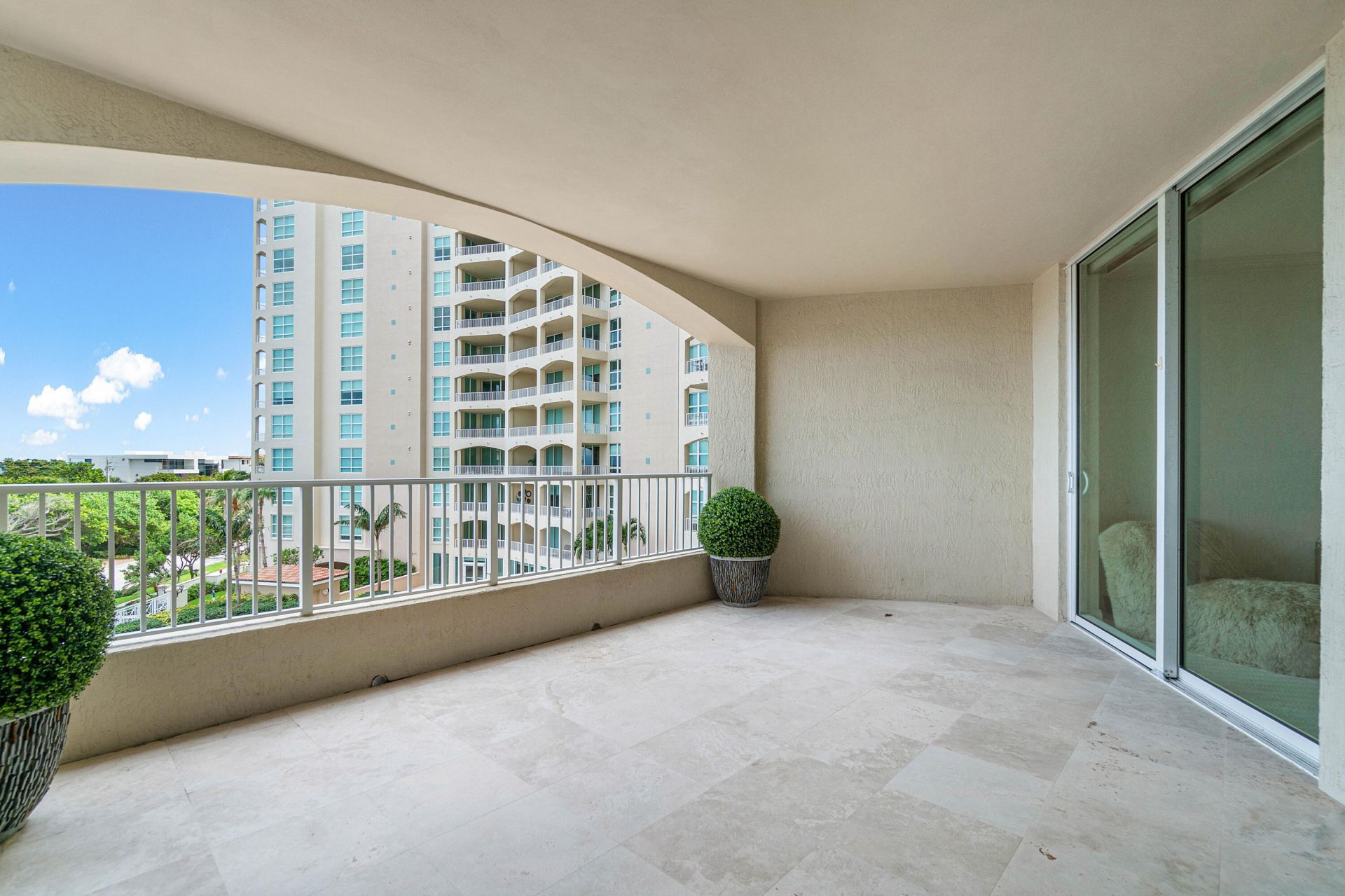 3740 S Ocean Boulevard, Unit 407, Highland Beach, FL 33487 Photo