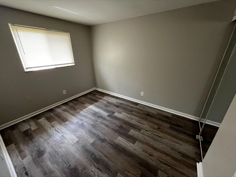 4677 Hilton Avenue, Unit D, Columbus, OH 43228 Photo 5