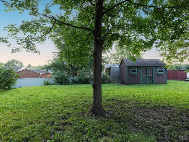 26 Red Bud Drive, Middletown, OH 45042 Photo 29