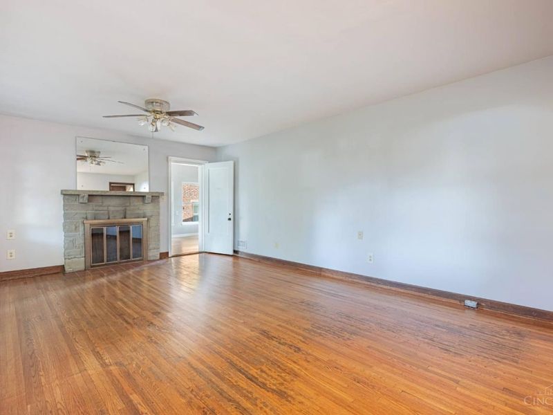 26 Red Bud Drive, Middletown, OH 45042 Photo 4