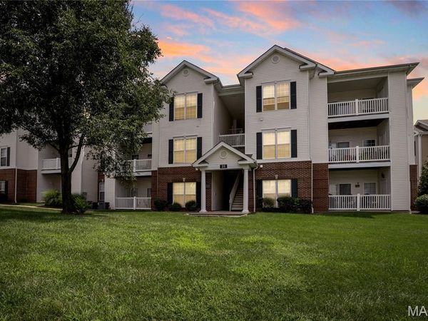 25 Kassebaum Lane , Unit 103, Mehlville, MO 63129