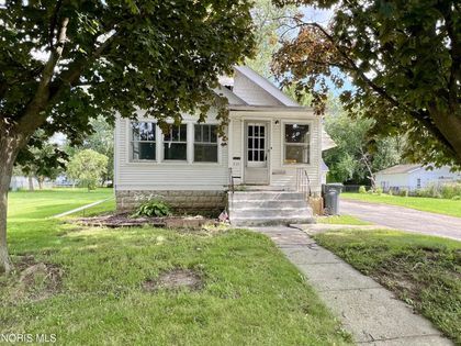 111 S Masters Court Maumee, OH 43537