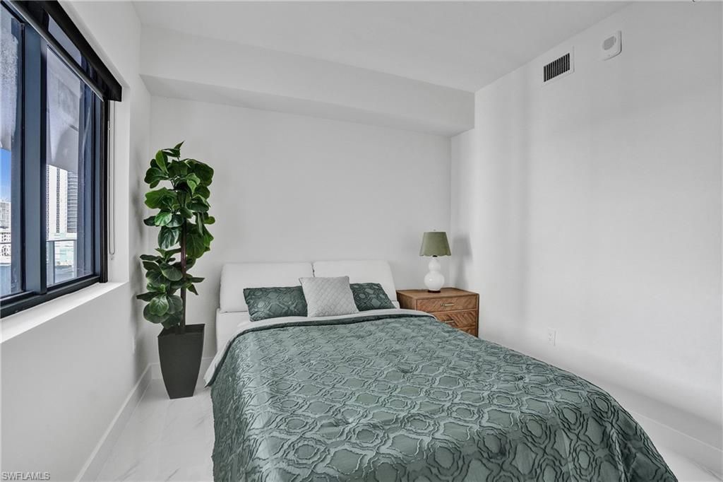 700 NE 24th St , Unit 806, Miami, FL 33137 Photo