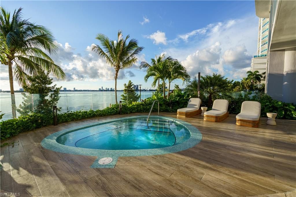 700 NE 24th St , Unit 806, Miami, FL 33137 Photo