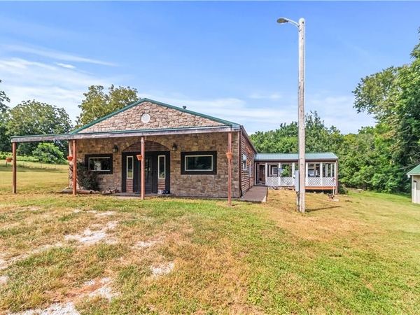 977 NW 1651 Road, Bates City, MO 64011
