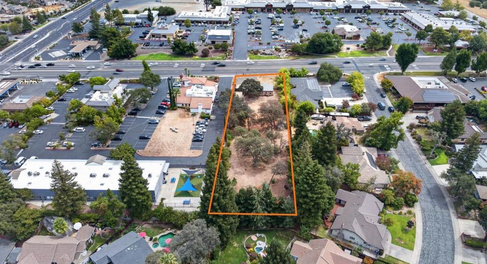 8640 Auburn Folsom Rd, Granite Bay, CA 95746 Photo