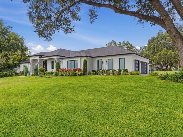 1307 N LAKE HOWARD DRIVE , WINTER HAVEN, FL 33881