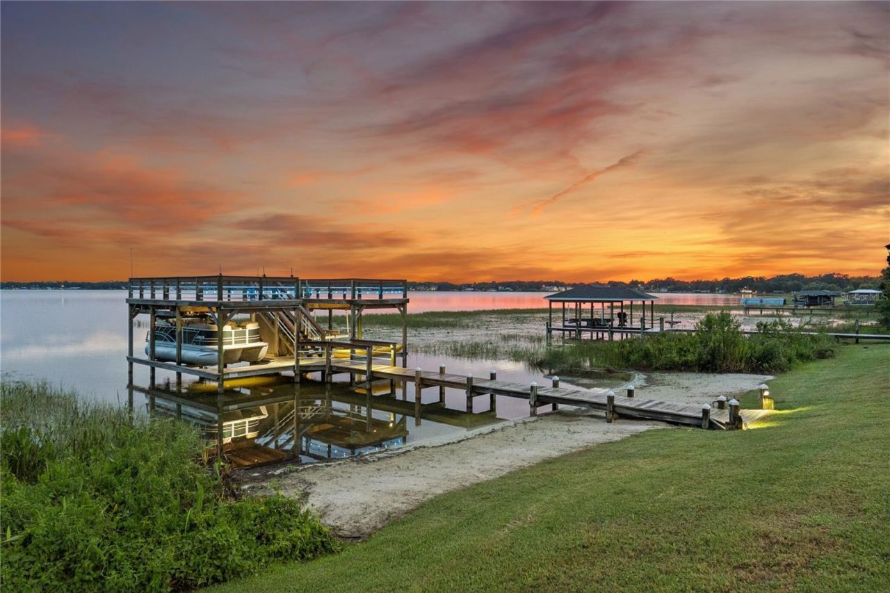 1307 N Lake Howard Drive, Winter Haven, FL 33881 Photo