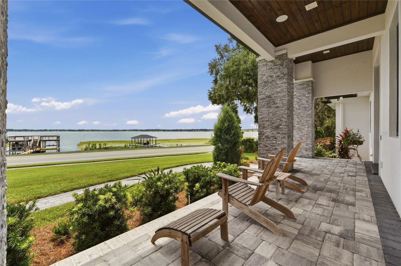 1307 N Lake Howard Drive, Winter Haven, FL 33881 Photo