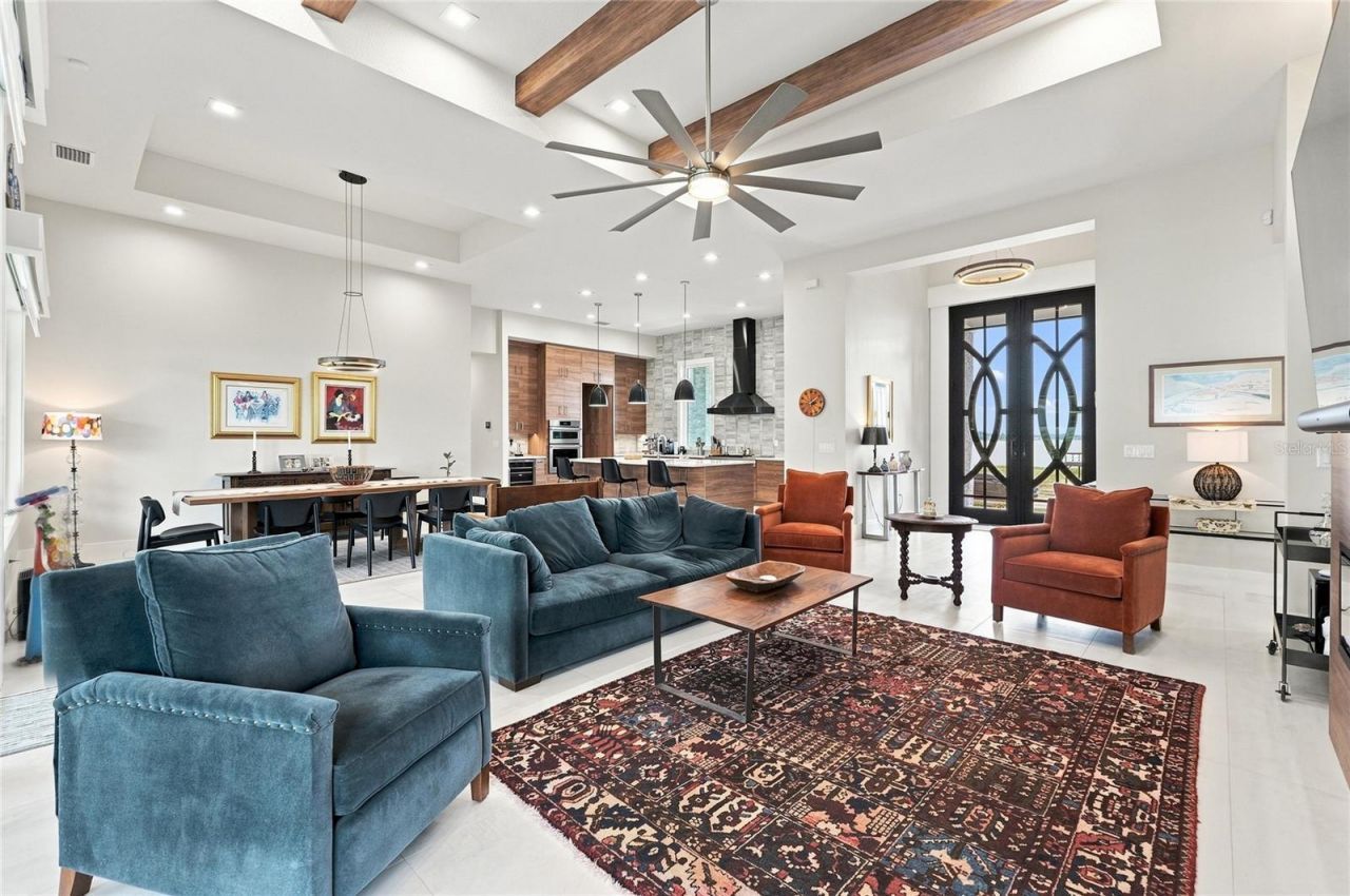 1307 N Lake Howard Drive, Winter Haven, FL 33881 Photo