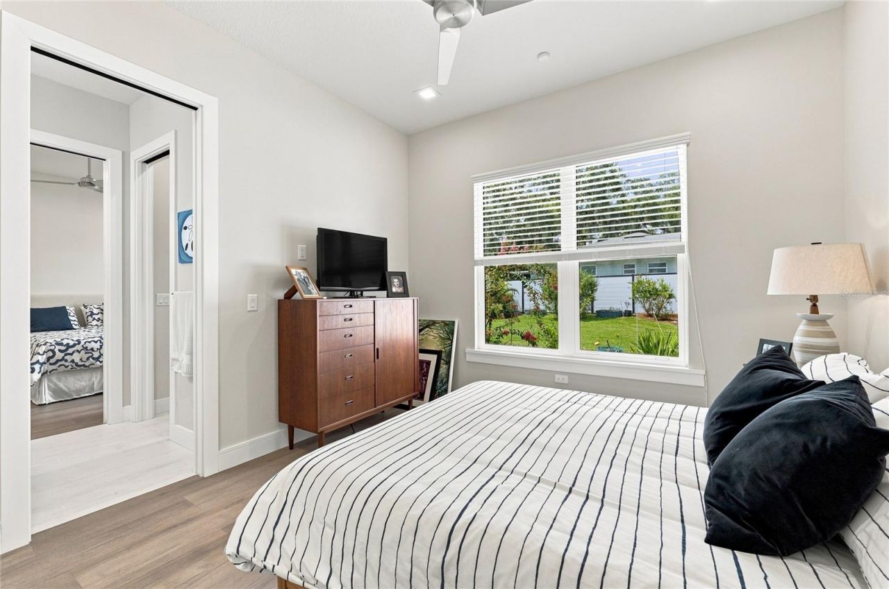 1307 N Lake Howard Drive, Winter Haven, FL 33881 Photo