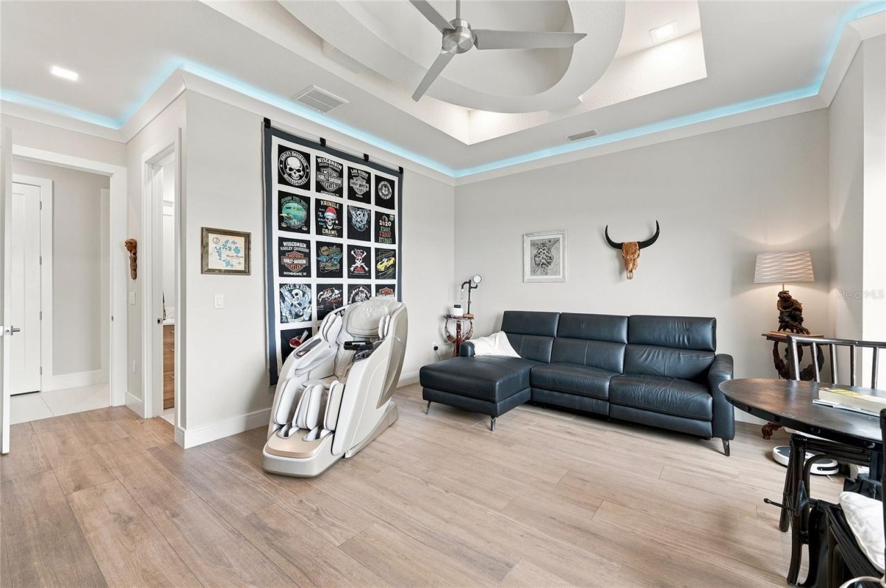 1307 N Lake Howard Drive, Winter Haven, FL 33881 Photo