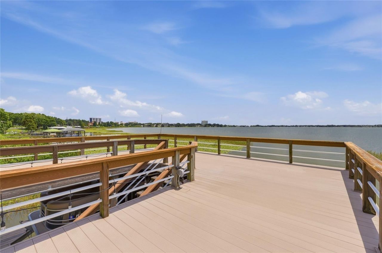 1307 N Lake Howard Drive, Winter Haven, FL 33881 Photo