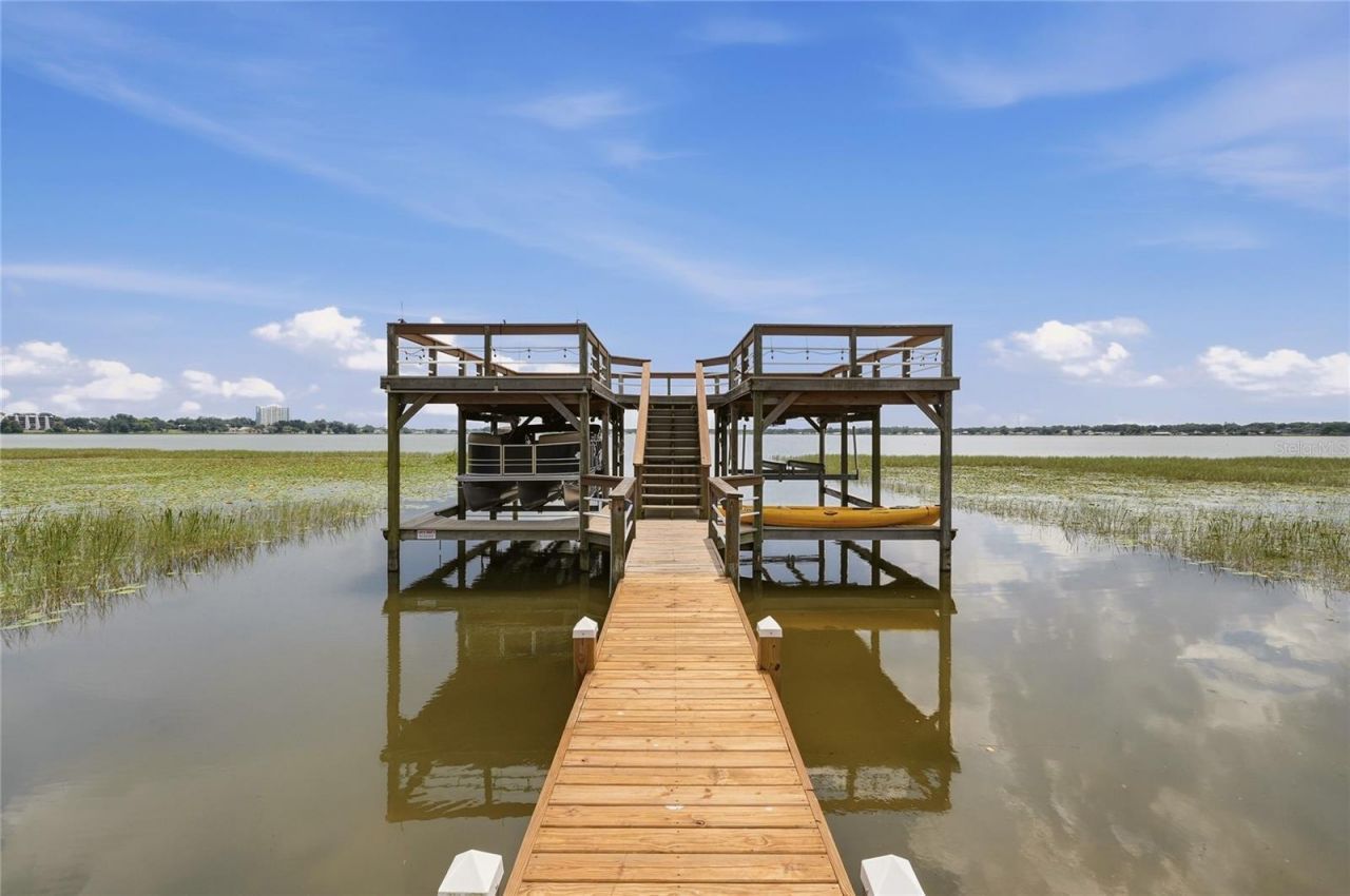 1307 N Lake Howard Drive, Winter Haven, FL 33881 Photo