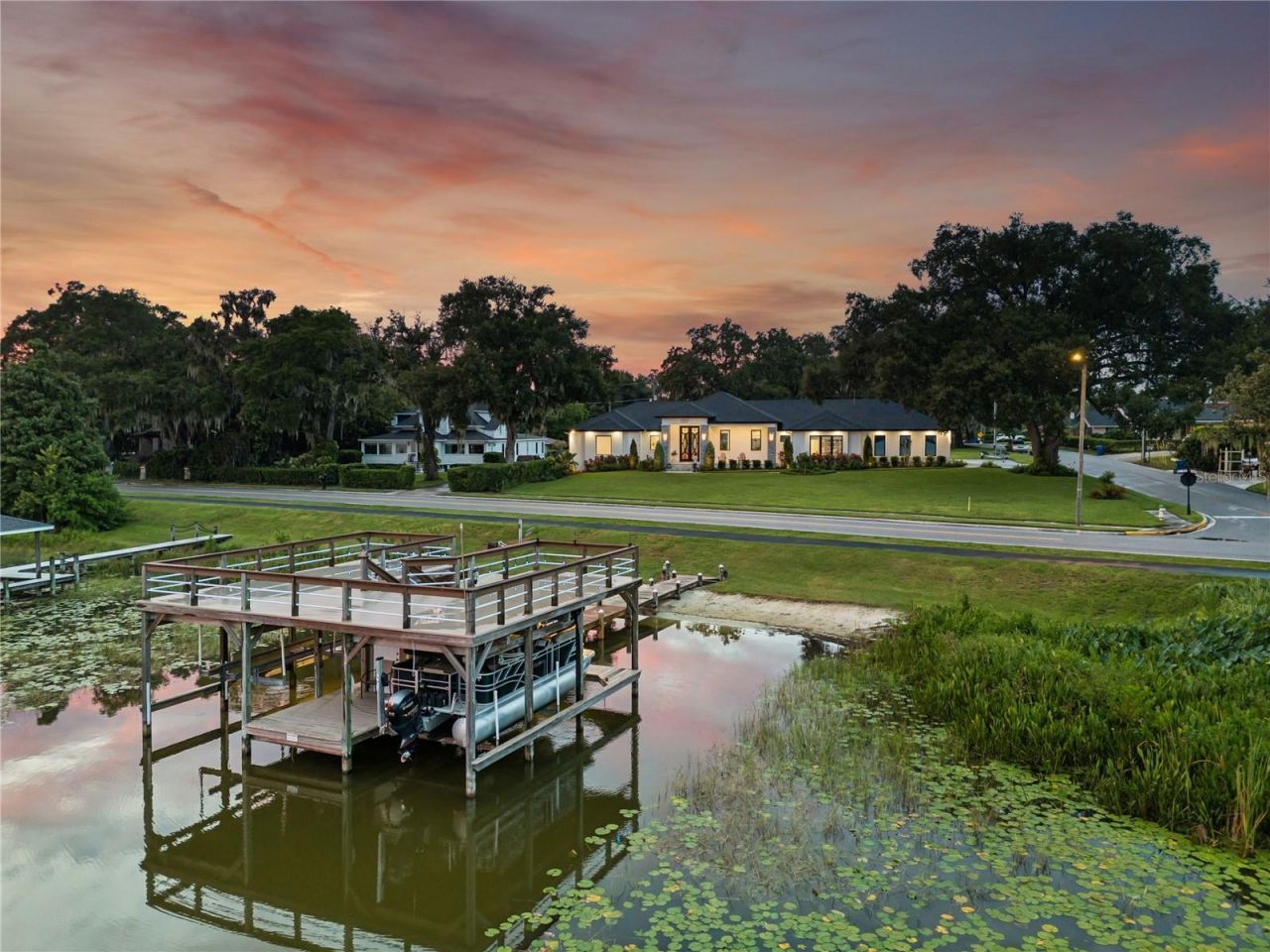 1307 N Lake Howard Drive, Winter Haven, FL 33881 Photo