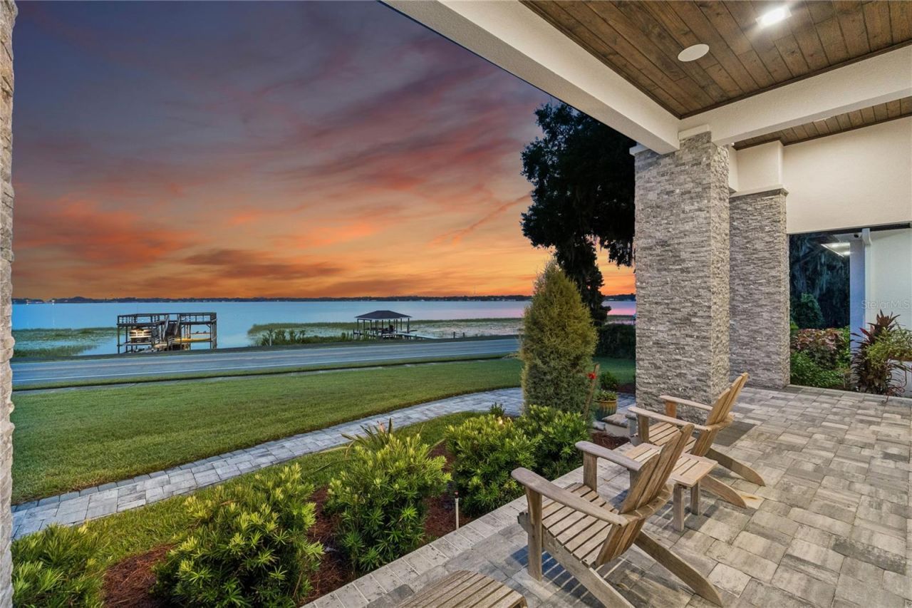 1307 N Lake Howard Drive, Winter Haven, FL 33881 Photo