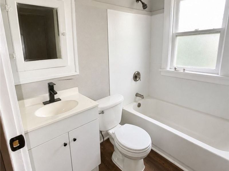 9400 Orleans Avenue, Cleveland, OH 44105 Photo 2