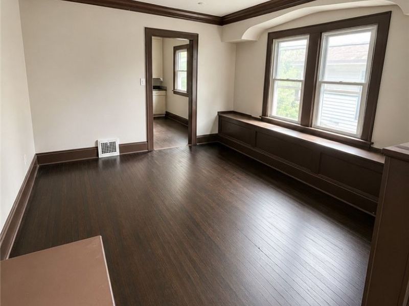 9400 Orleans Avenue, Cleveland, OH 44105 Photo 8