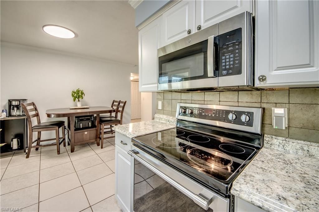 2912 Poinciana Dr, Naples, FL 34105 Photo