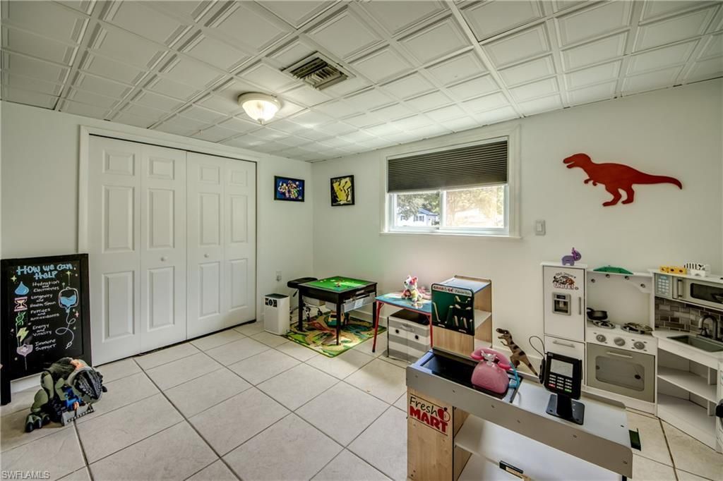 2912 Poinciana Dr, Naples, FL 34105 Photo