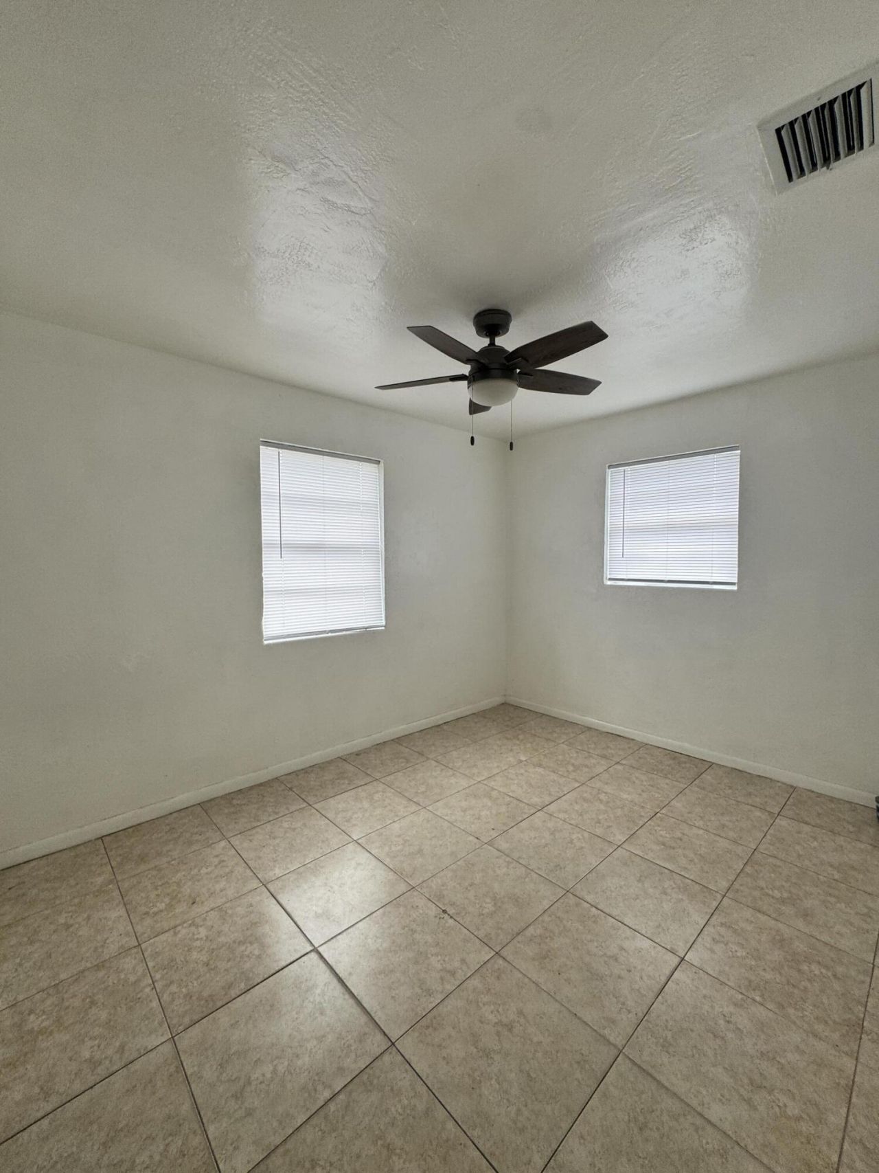 2304 NW 15th Court, Fort Lauderdale, FL 33311 Photo