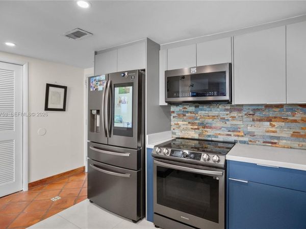 2350 NE 135th St, Unit 1204, North Miami, FL 33181