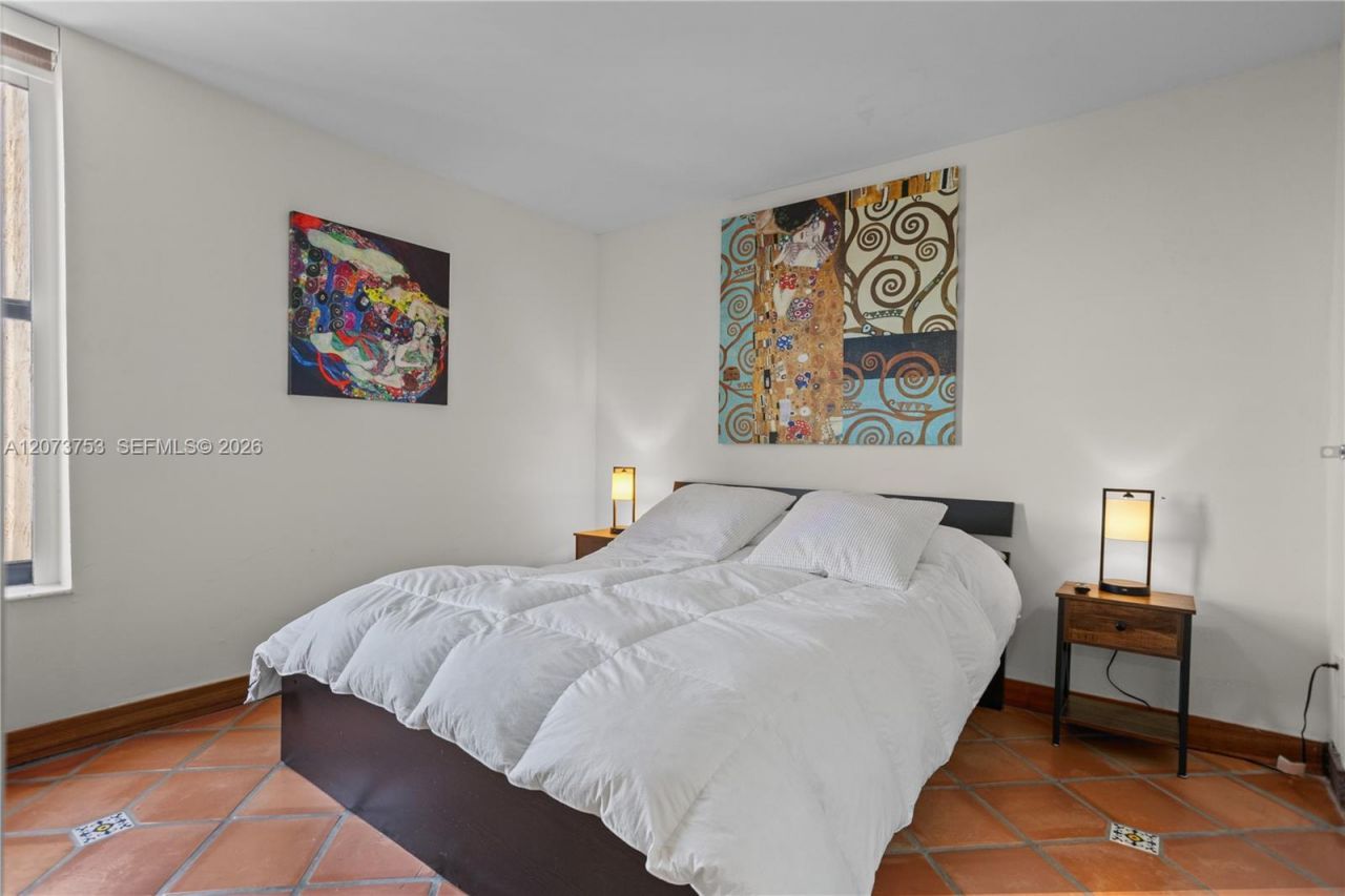 2350 NE 135th St, Unit 1204, North Miami, FL 33181 Photo
