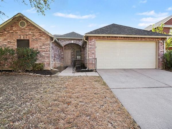 5233 Blue Circle, Haltom City, TX 76137