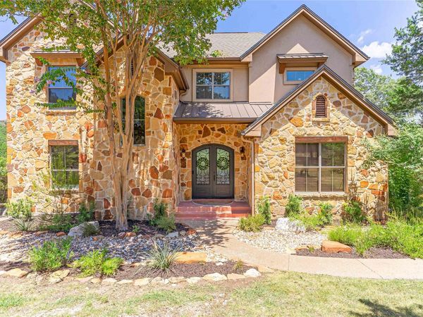 18202 W Reed Parks RD, Jonestown, TX 78645