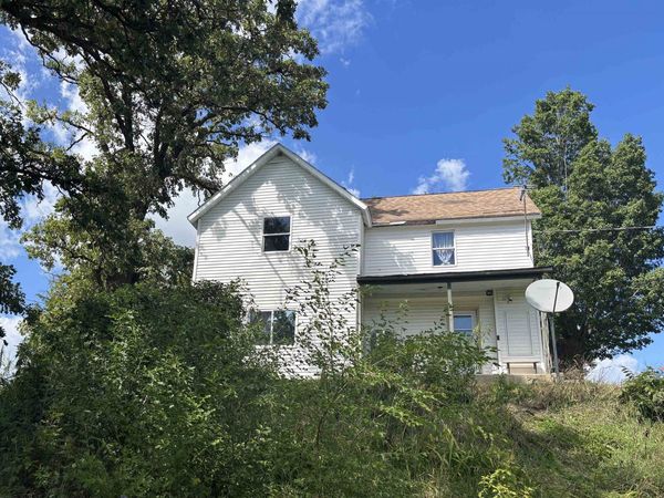 12349 Otter Creek Road, Darlington, WI 53530