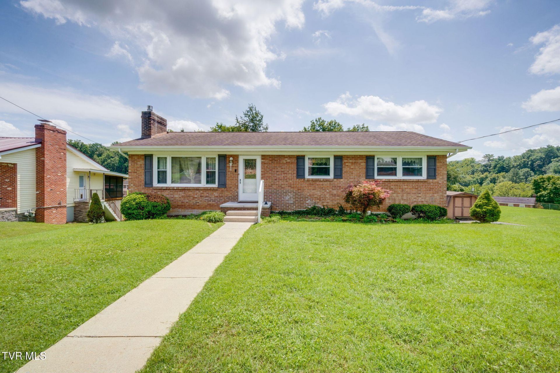 205 Greenfield Place, Bristol, TN 37620 Main Photo