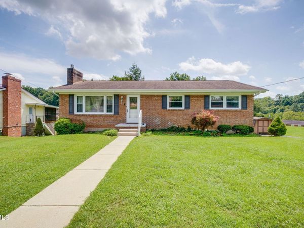 205 Greenfield Place, Bristol, TN 37620