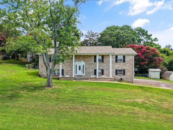 9229 Slade Drive, Knoxville, TN 37931