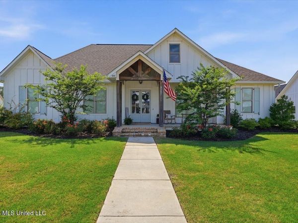 1001 Crepe Myrtle Drive, Brandon, MS 39047
