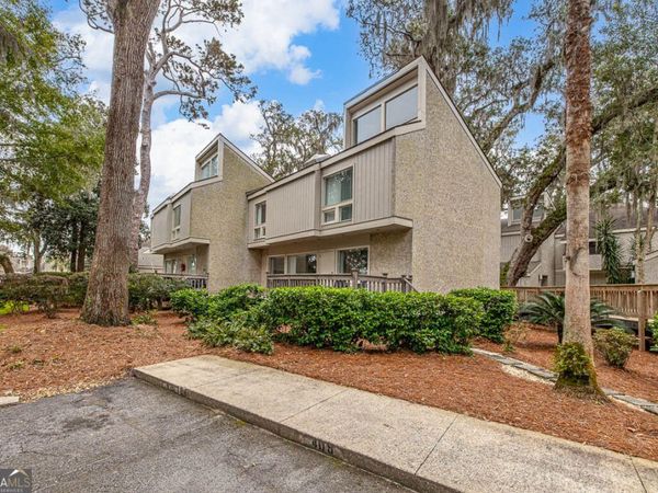 413 Fairway Villas Drive, St. Simons, GA 31522