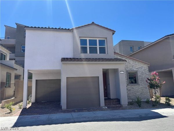 1823 Passerine Street , Las Vegas, NV 89138
