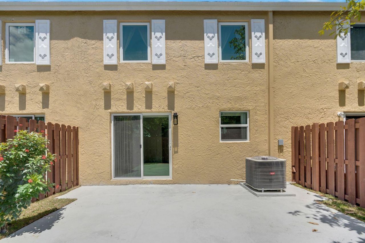 10792 La Placida Drive, Unit 4, Coral Springs, FL 33065 Photo