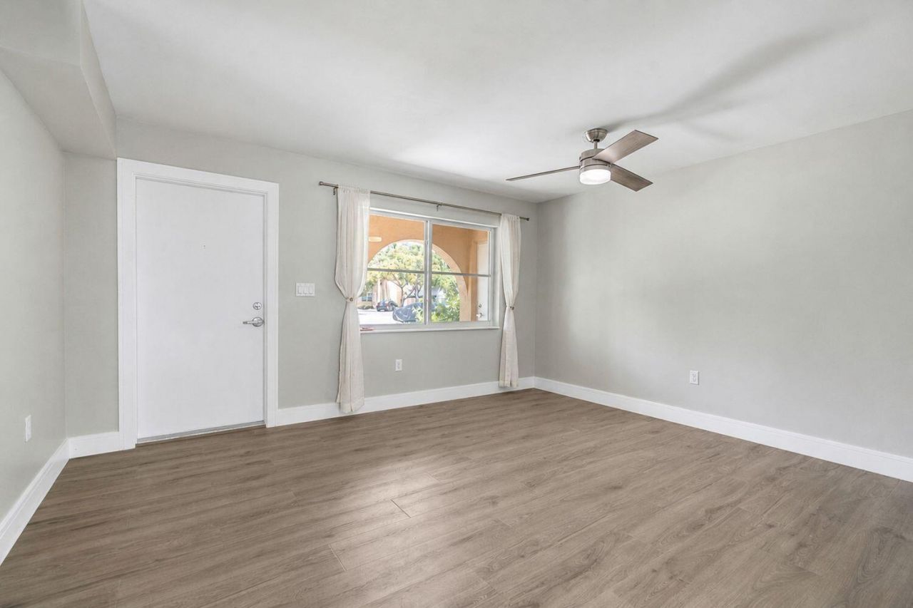 10792 La Placida Drive, Unit 4, Coral Springs, FL 33065 Photo