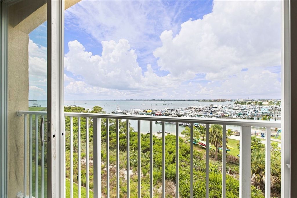 34 Harbour Isle Drive W, Unit PH05, Fort Pierce, FL 34949 Photo
