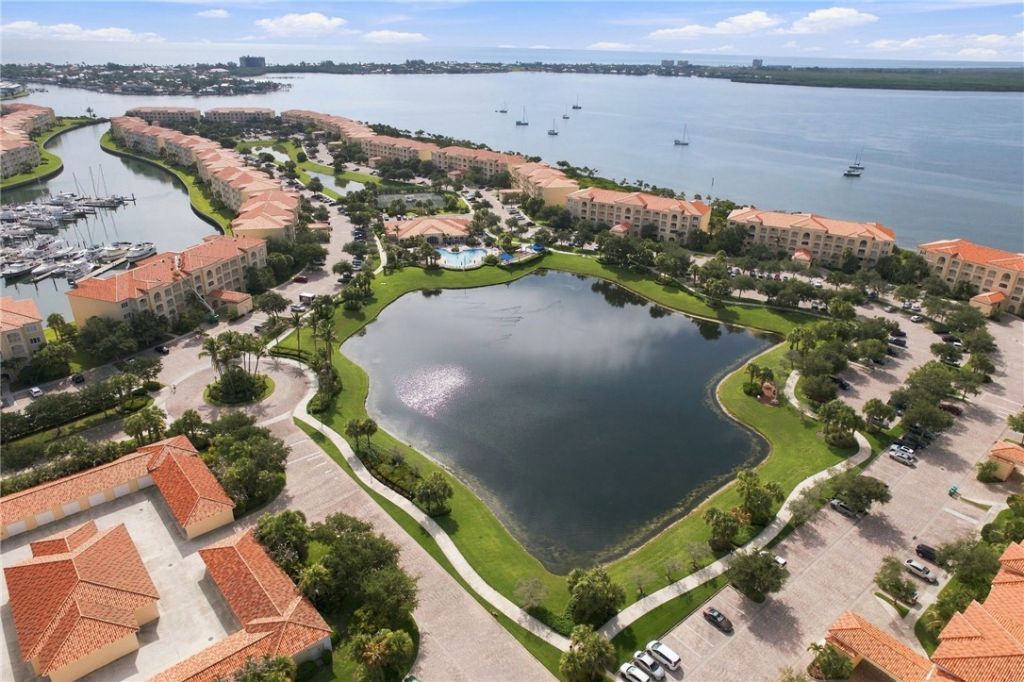 34 Harbour Isle Drive W, Unit PH05, Fort Pierce, FL 34949 Photo