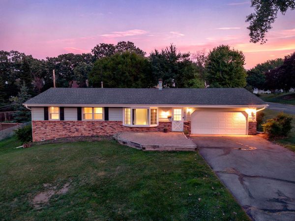 10725 Rich Ave S, Bloomington, MN 55437