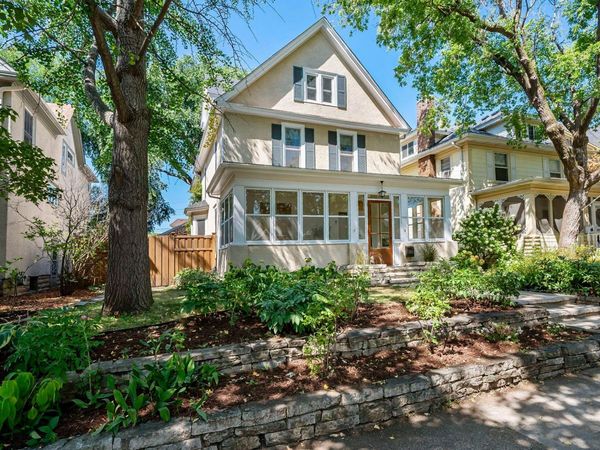 3220 Humboldt Avenue S, Minneapolis, MN 55408