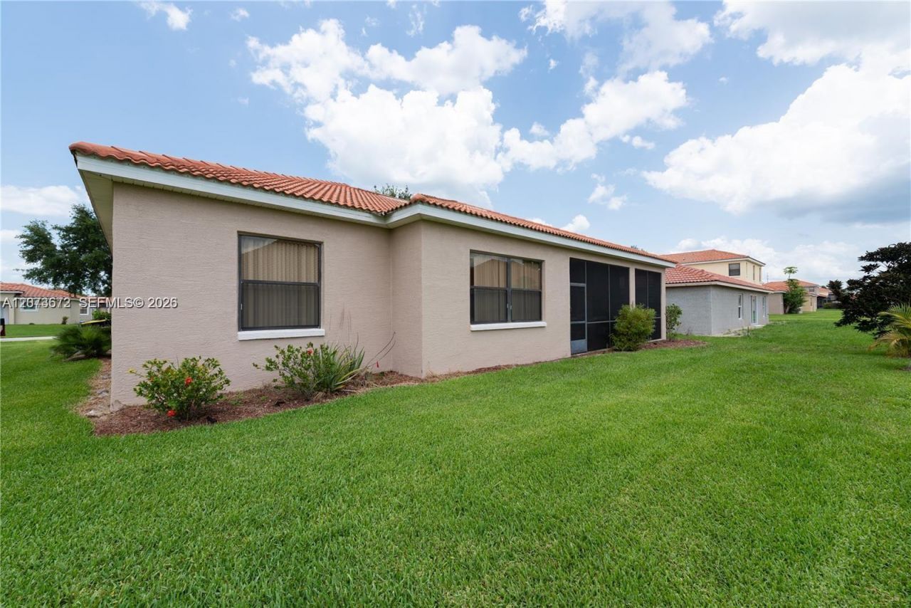 406 Cinnamon Drive, Kissimmee, FL 34759 Photo